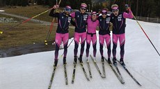 SEZONA ZAČÍNÁ. Většina laufařů Bauerova týmu se i kvůli aklimatizaci sešla na... SEZONA ZAČÍNÁ. Většina laufařů Bauerova týmu se i kvůli aklimatizaci sešla na...