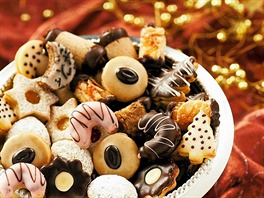 Vánoní cukroví - Oechové trubiky, polévané kláterní vanilkové rohlíky,...