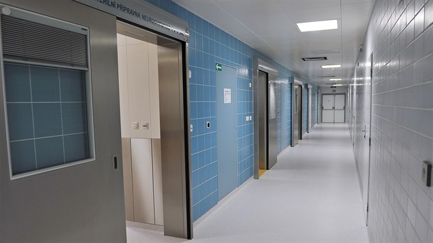 V brnnsk fakultn nemocnici v Bohunicch oteveli po roce nov zrekonstruovan operan sly za tm 400 milion.