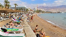 Pláž Pearl Beach v centru izraelského Ejlatu Pláž Pearl Beach v centru izraelského Ejlatu