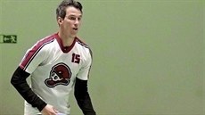 Florbalista Radek Zelinka se zotavuje z nepochopitelného útoku. Florbalista Radek Zelinka se zotavuje z nepochopitelného útoku.