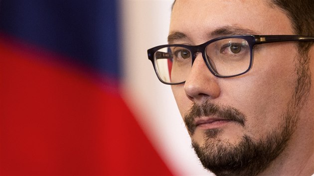 Mluvčí prezidenta republiky Jiří Ovčáček v březnu 2016 Mluvčí prezidenta republiky Jiří Ovčáček v březnu 2016