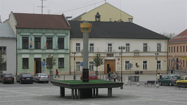 Perovská radnice na námstí T. G. Masaryka.