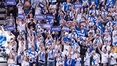 Finští fanoušci během finálového zápasu mistrovství světa proti Švédsku. Finští fanoušci během finálového zápasu mistrovství světa proti Švédsku.