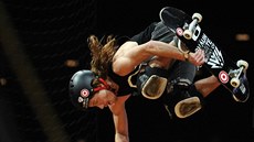 Shaun White na skateboardu na X-Games v roce 2011. Shaun White na skateboardu na X-Games v roce 2011.