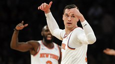Mario Hezonja (vpravo) a Tim Hardaway Jr. z New Yorku během zápasu s Milwaukee Mario Hezonja (vpravo) a Tim Hardaway Jr. z New Yorku během zápasu s Milwaukee