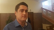 Fotbalový obránce Nezamyslic na Klatovsku František Dlouhý u soudu. Za ublížení... Fotbalový obránce Nezamyslic na Klatovsku František Dlouhý u soudu. Za ublížení...