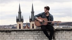 Tomáš Boček v klipu k písni Don’t Know Why Tomáš Boček v klipu k písni Don’t Know Why