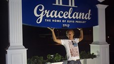 Petr Vondráek v Gracelandu