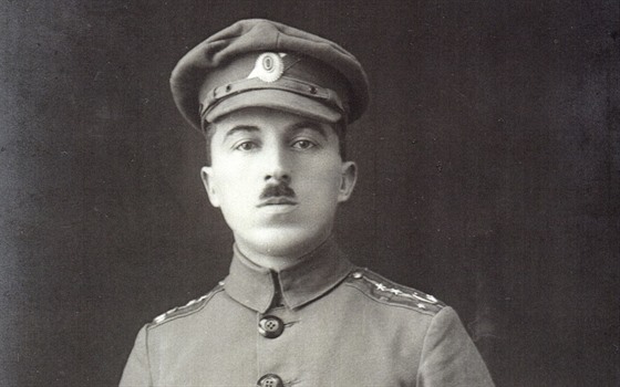 Legioná Josef Híbek, byl velitelem eskoslovenské Charbinské posádky v...