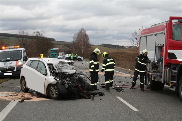 Tragická dopravní nehoda u Drslavic.