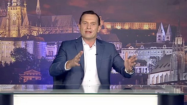 Jaromír Soukup ve svém pořadu na TV Barrandov Jaromír Soukup ve svém pořadu na TV Barrandov