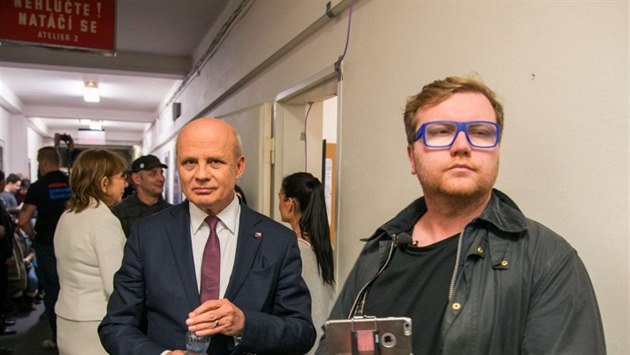 Z dokumentu Máme na víc Z dokumentu Máme na víc