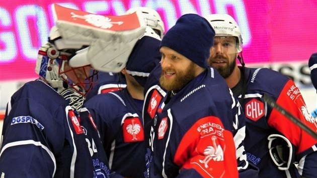 Plzeňští hokejisté se radují z postupu přes Skellefteu. Plzeňští hokejisté se radují z postupu přes Skellefteu.