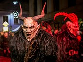 V sobotu prošel Kaplicí průvod více než 700 krampusů. V sobotu prošel Kaplicí průvod více než 700 krampusů.