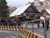 Okraj vánočních trhů je obehnaný citybloky. (12. 12. 2018) Okraj vánočních trhů je obehnaný citybloky. (12. 12. 2018)
