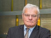 Petr Sáha vedl zlínskou univerzitu v letech 2001–07 a 2010–18. Petr Sáha vedl zlínskou univerzitu v letech 2001–07 a 2010–18.