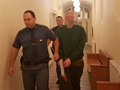 Obžalovaný muž odmítá, že by se pacientku pokusil na nemocniční posteli... Obžalovaný muž odmítá, že by se pacientku pokusil na nemocniční posteli...
