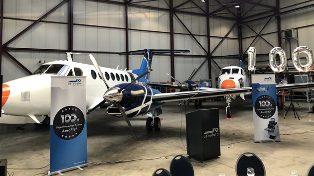 zen letovho provozu koupilo dva nov letouny od nmeck spolenosti Aerodata AG.