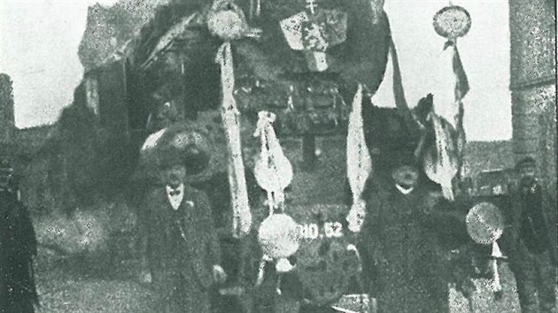 Vyzdoben lokomotiva, kter odvezla Masaryka z eskch Budjovic do Prahy.