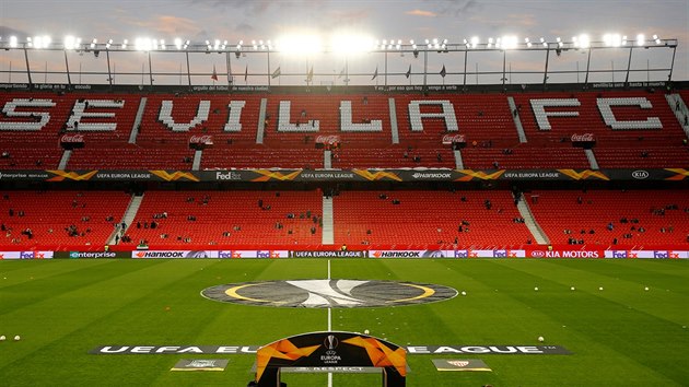 Pohled na ochozy stadionu Ramona Sancheze Pizjuana v Seville ped zpasem Evropsk ligy mezi domcm tmem Krasnodarem.