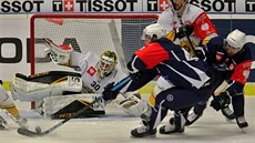 Zápas Ligy mistr Plze (modrá) vs. Skelleftea.