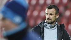 Trenér Zenitu Sergej Semak na tréninku před zápasem Evropské ligy na Slavii. Trenér Zenitu Sergej Semak na tréninku před zápasem Evropské ligy na Slavii.