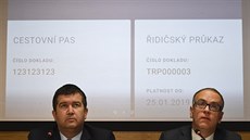 Ministr vnitra Jan Hamáček (vlevo) a Jaroslav Strouhal Ministr vnitra Jan Hamáček (vlevo) a Jaroslav Strouhal