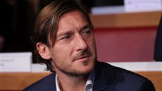 Italský AS ím zastupoval pi losování osmifinále Ligy mistr Francesco Totti,...