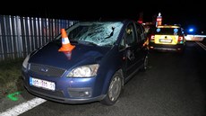 Auto muže srazilo, když přecházel frekventovanou silnici v katastru Velešína.... Auto muže srazilo, když přecházel frekventovanou silnici v katastru Velešína....