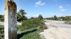 Památník ve Starovičkách od brněnského sochaře a medailéra Miloše Slezáka je... Památník ve Starovičkách od brněnského sochaře a medailéra Miloše Slezáka je...