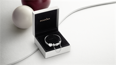 Vánoce se zářivými šperky PANDORA Vánoce se zářivými šperky PANDORA