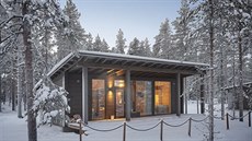 Zimní romantická atmosféra platí i pro srubové domy v moderním pojetí. Zimní romantická atmosféra platí i pro srubové domy v moderním pojetí.
