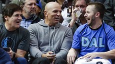 Majitel dallaského klubu Mark Cuban (vlevo), legendární Jason Kidd (uprostřed)... Majitel dallaského klubu Mark Cuban (vlevo), legendární Jason Kidd (uprostřed)...