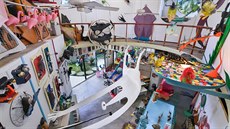 Nevšední dům v městě Wilton Manors na Floridě připomíná uměleckou galerii. V... Nevšední dům v městě Wilton Manors na Floridě připomíná uměleckou galerii. V...