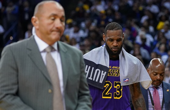 LeBron James z LA Lakers opoutí zápas s Golden State se zranním.