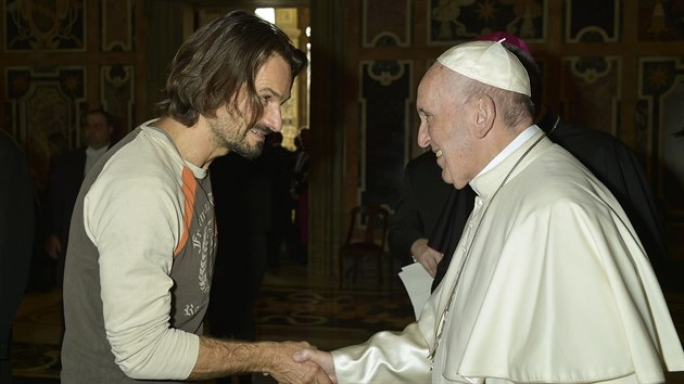 Po dokončení betléma se Radovan Živný setkal s papežem Františkem.