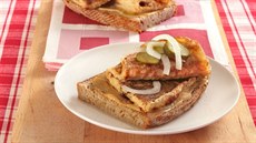 Smaženka s okurkou Smaženka s okurkou