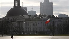 Polsko drží den státního smutku za zesnulé horníky. Vlajky visí na půl žerdi.... Polsko drží den státního smutku za zesnulé horníky. Vlajky visí na půl žerdi....