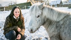 Martině Kubíkové z Holubova poník psychicky pomáhal v rekonvalescenci po vážné... Martině Kubíkové z Holubova poník psychicky pomáhal v rekonvalescenci po vážné...