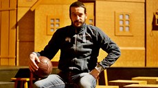Režisér Stanislav Slovák spolu s Janem Šotkovským a Petrem Štěpánem napsal pro... Režisér Stanislav Slovák spolu s Janem Šotkovským a Petrem Štěpánem napsal pro...