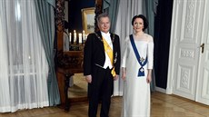 Finský prezident Sauli Niinistö s manželkou Jenni Haukiovou na letošní oslavě... Finský prezident Sauli Niinistö s manželkou Jenni Haukiovou na letošní oslavě...