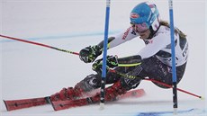 Mikaela Shiffrinová v obřím slalomu v Courchevelu. Mikaela Shiffrinová v obřím slalomu v Courchevelu.