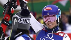 Mikaela Shiffrinová slaví triumf ve slalomu Semmeringu. Mikaela Shiffrinová slaví triumf ve slalomu Semmeringu.