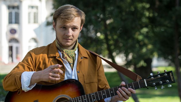 Z hudebního filmu Hotel Hvězdář