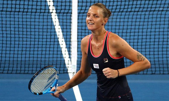 Karolína Plíková slaví triumf na turnaji v Brisbane.