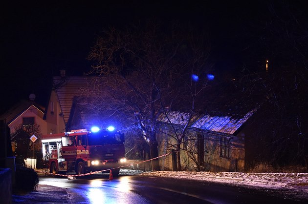 Poár ve zlínské tvrti Kudlov pi kterém zemeli dva lidé. (2. ledna 2019)