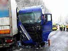 Na vyten silnici I/35 se u Studen Louky srazily dva kamiony a osobn auto....