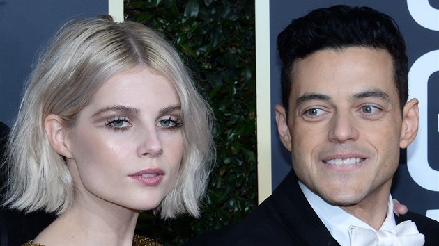 Partnei Lucy Boyntonov a Rami Malek na pedvn Zlatch glb (6. ledna 2018, Beverly Hills, Hollywood)