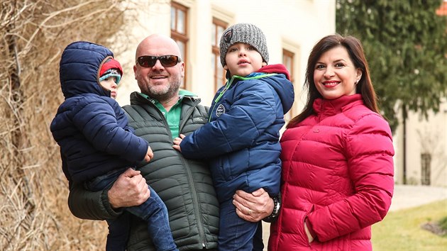 Andrea Kalivodov, jej manel Radek Tgel a synov Sebastian a Adrian (28. prosince 2018)